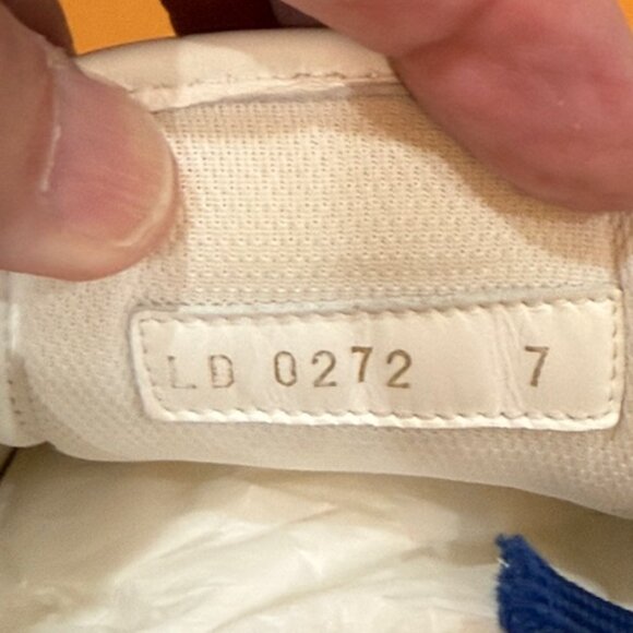 LOUIS VUITTON LV Ollie Richelieu Sneakers - Picture 6 of 10